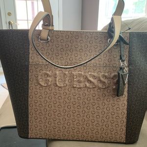 Guess Tote Style Purse